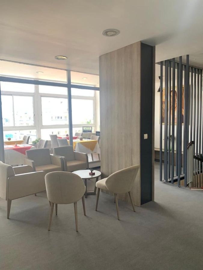 דקר Hotel Nina מראה חיצוני תמונה
